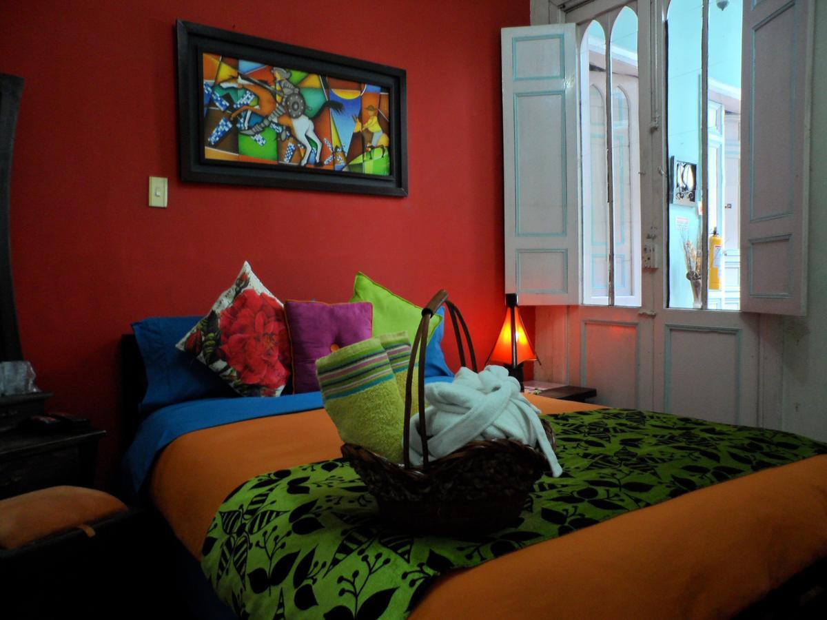 Zohar Hostel Bogota Ngoại thất bức ảnh