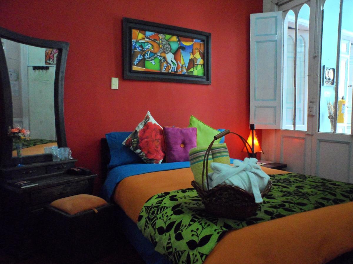 Zohar Hostel Bogota Ngoại thất bức ảnh